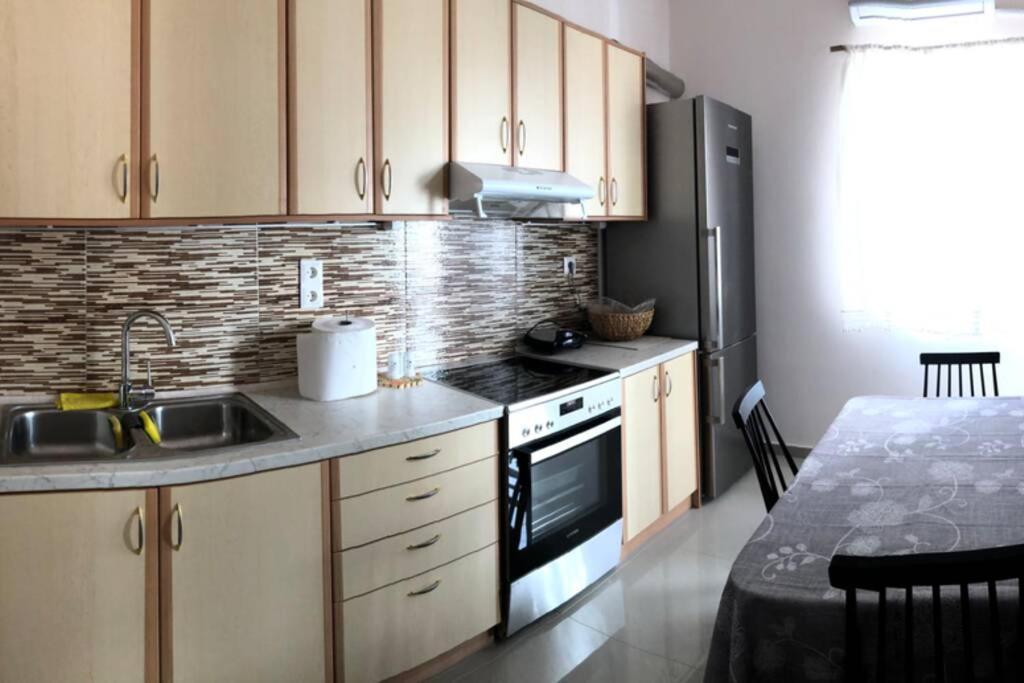 Loutraki Vibes Apartments Экстерьер фото
